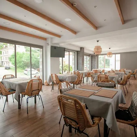 Oikia Guest house 3*